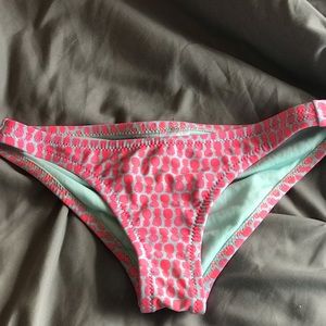 Xhilaration small pineapple cheeky bottoms